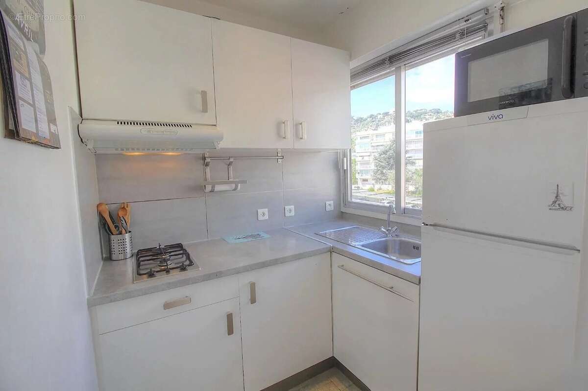 Appartement à VALLAURIS