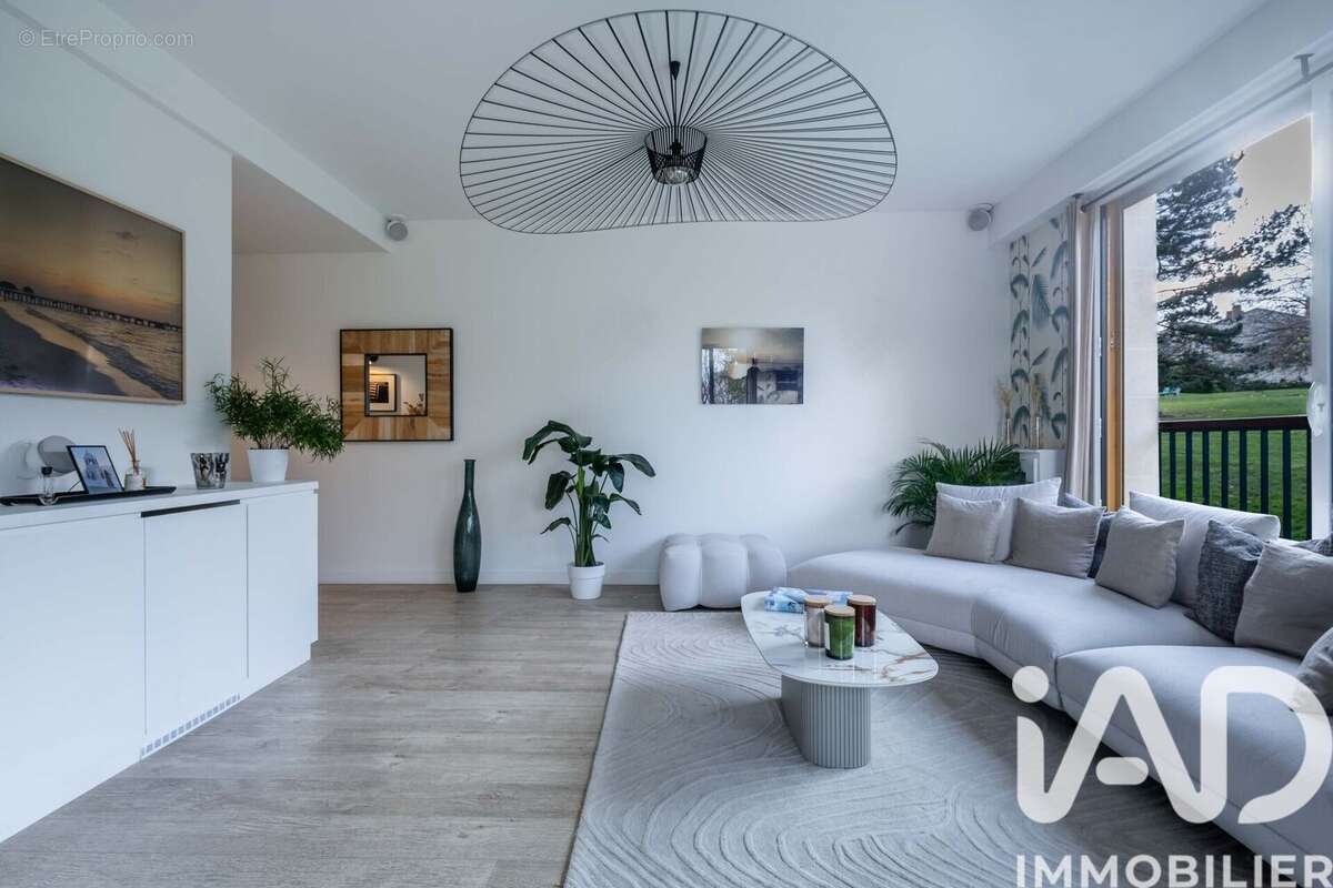 Photo 2 - Appartement à GARCHES