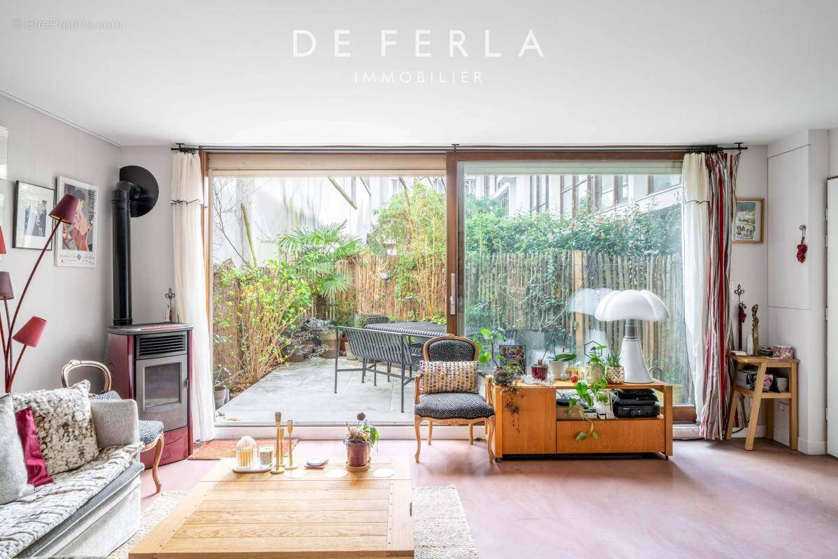 Appartement à PARIS-14E