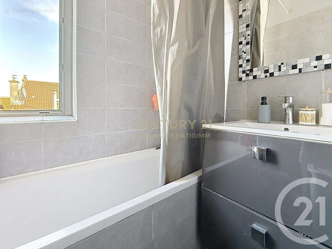 Appartement à BOURGOIN-JALLIEU