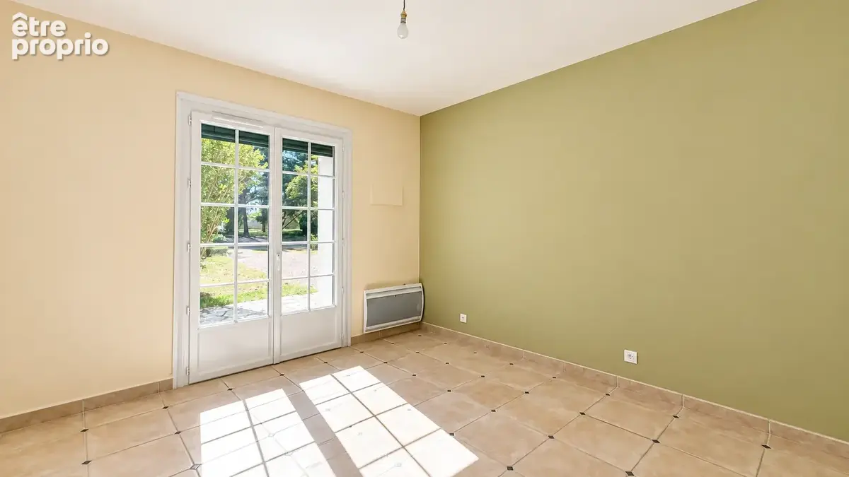 MONTLOUIS-SUR-LOIRE   Maison familiale de 230 m2 sur plus de 4 200 m2 de terrain - photo 8