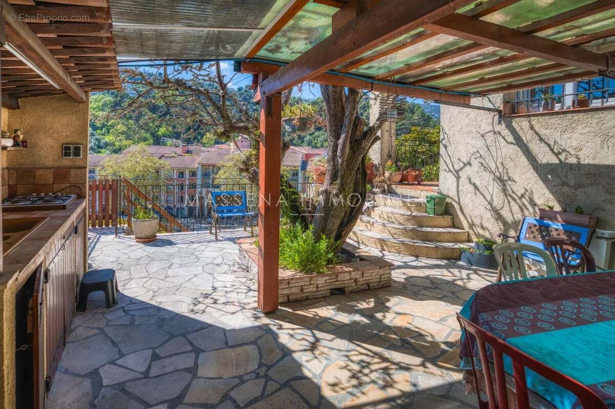 Maison à SAINT-ANDRE-DE-LA-ROCHE