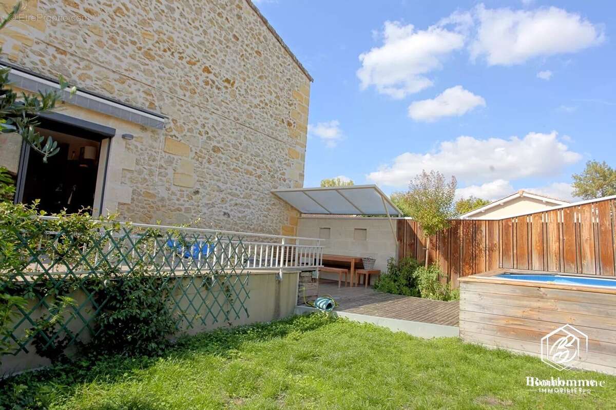 Maison à CASTRES-GIRONDE