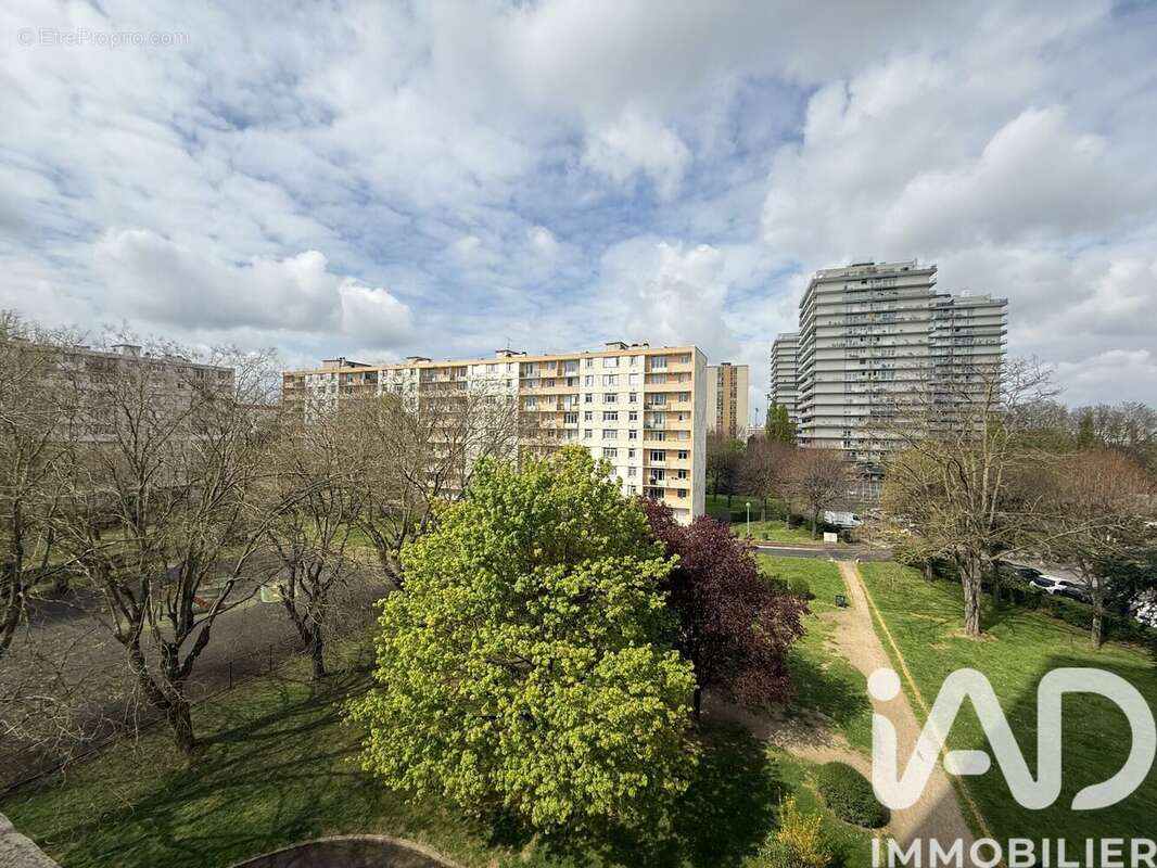Photo 2 - Appartement à IVRY-SUR-SEINE