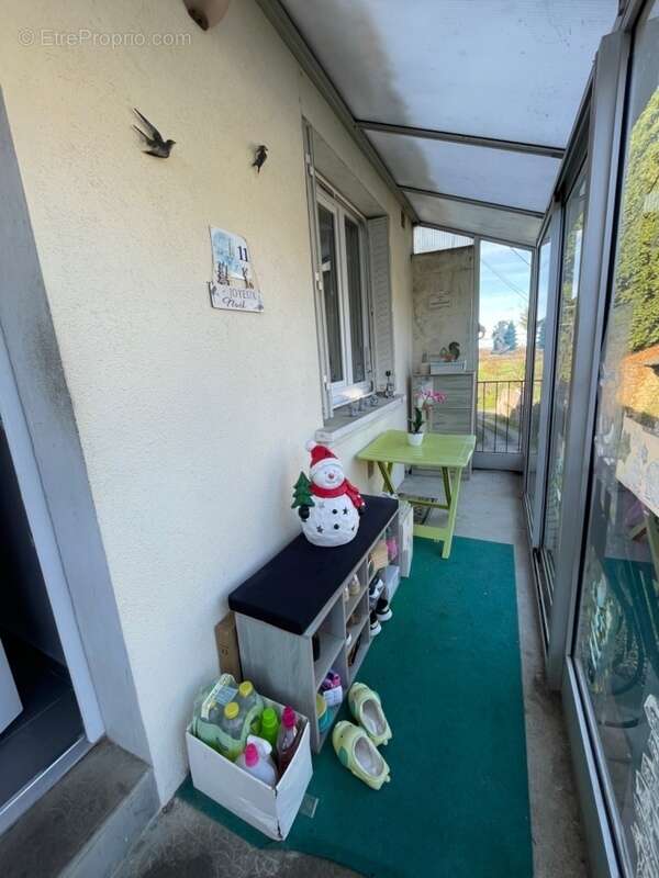 Maison à MONTAIGUT-LE-BLANC