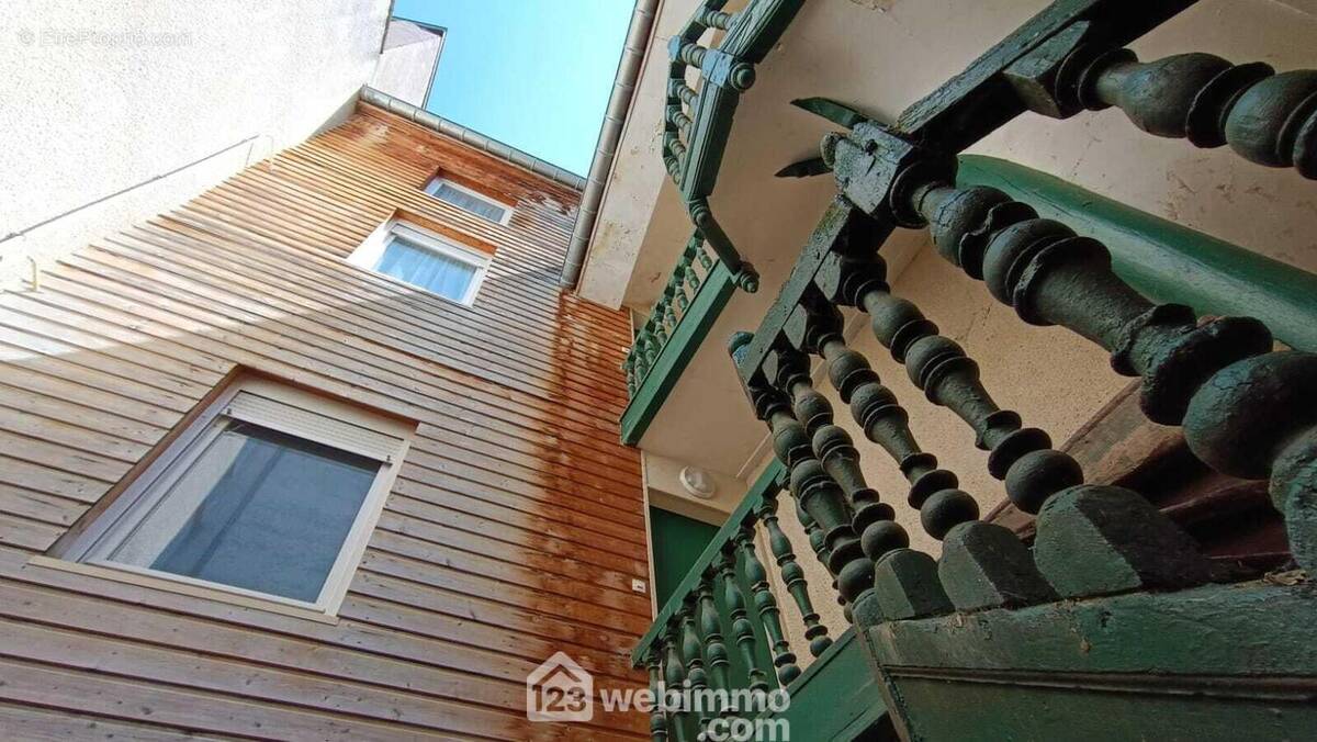 Cour à l&#039;arrière - Appartement à VERDUN