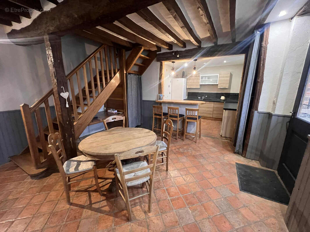 Maison à SAINT-AUBIN-CHATEAU-NEUF