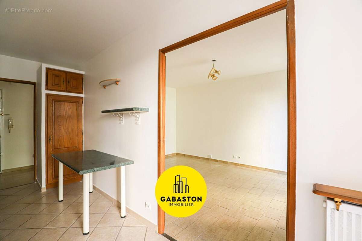 Appartement à MARSEILLE-12E