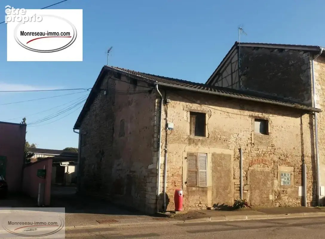 Maison à PONT-DE-VAUX