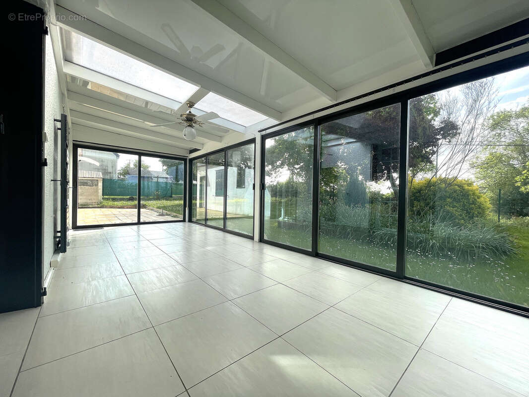 Maison à LIGNE