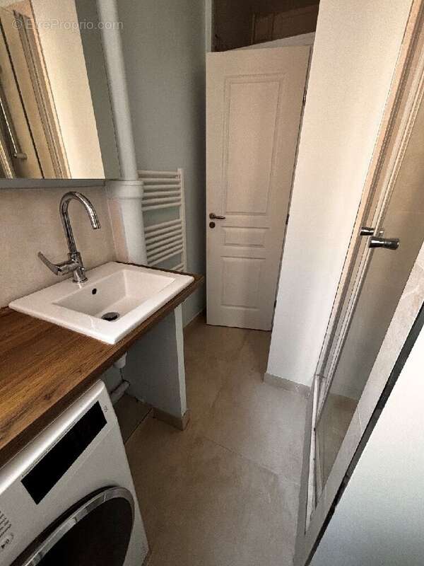 Appartement à LA GARENNE-COLOMBES