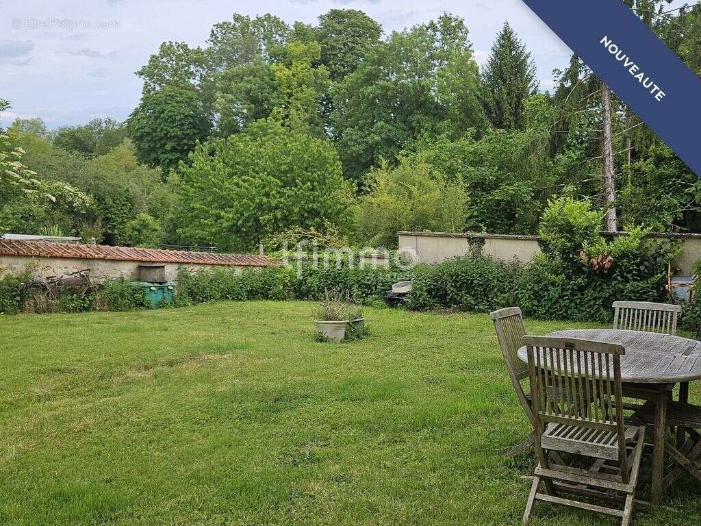 Maison à MOISENAY