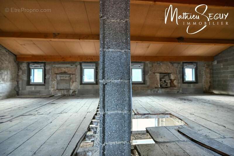 Appartement à THURINS