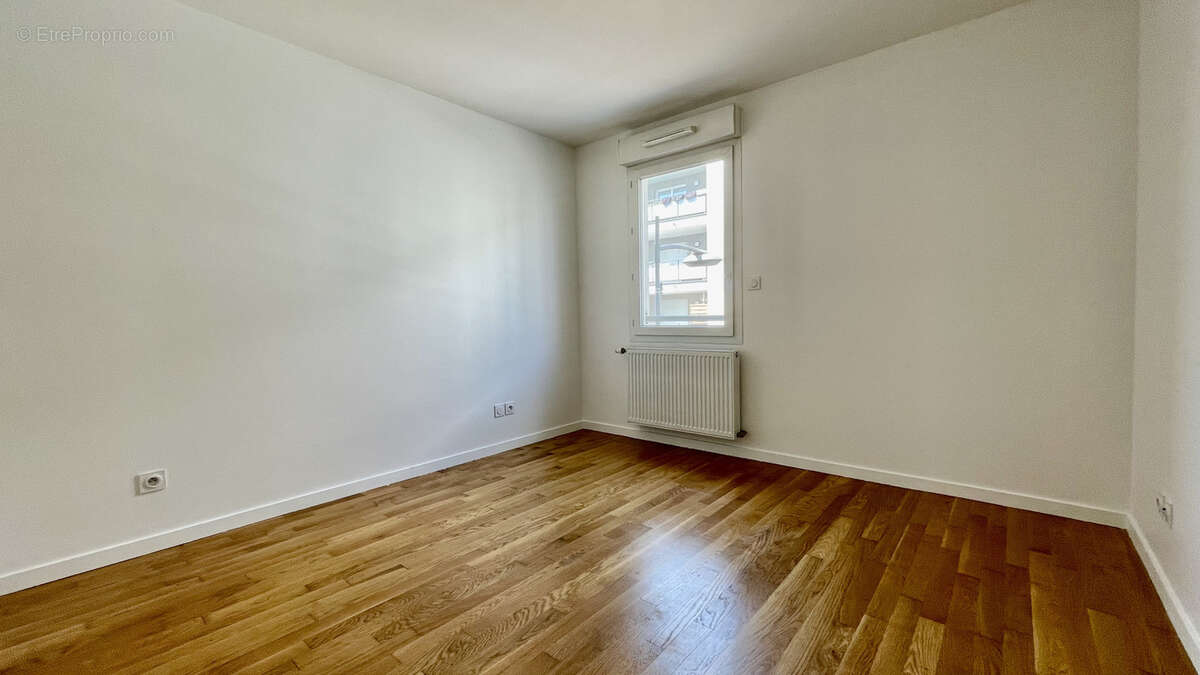 Appartement à MEYZIEU