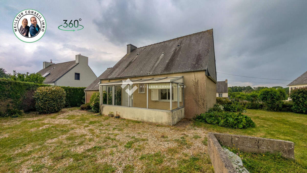 Maison à CAUREL