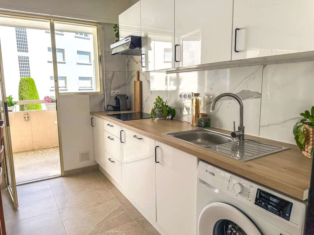 Appartement à LE CANNET