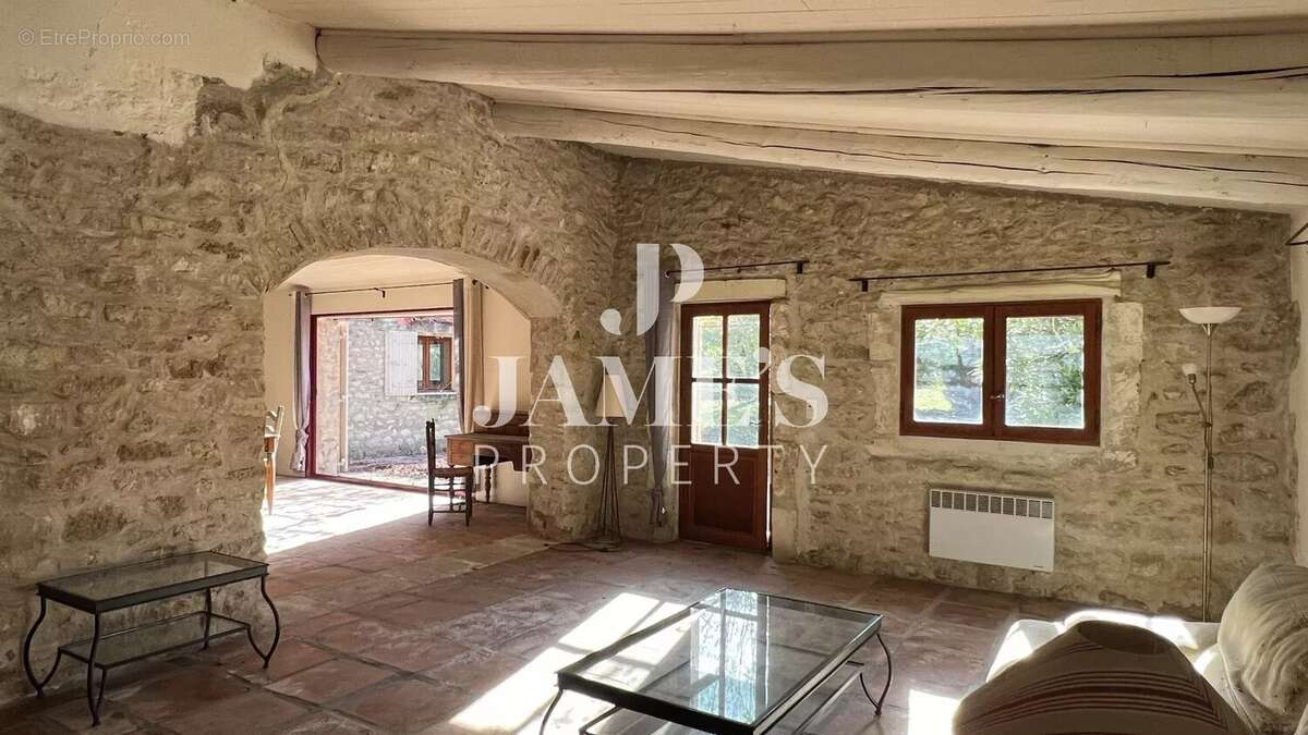 Maison à EYGALIERES