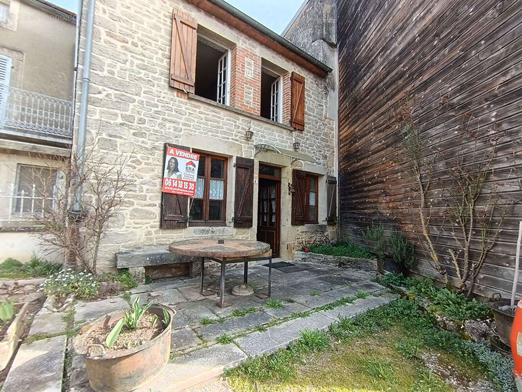 Maison à VIEILMOULIN