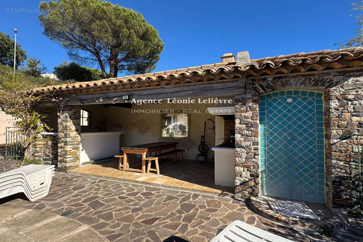 Maison à LES ISSAMBRES