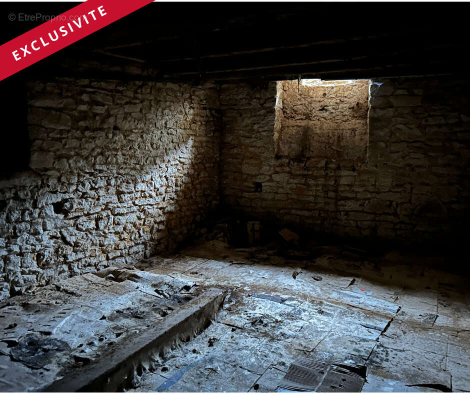 Maison à CHAMPNIERS