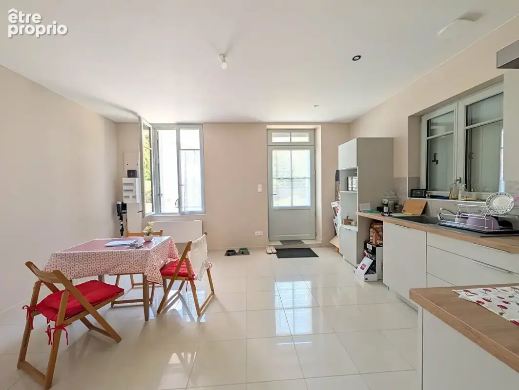 Maison à Saint Maixent L Ecole - photo 2