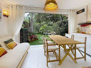 Appartement à LA CROIX-VALMER