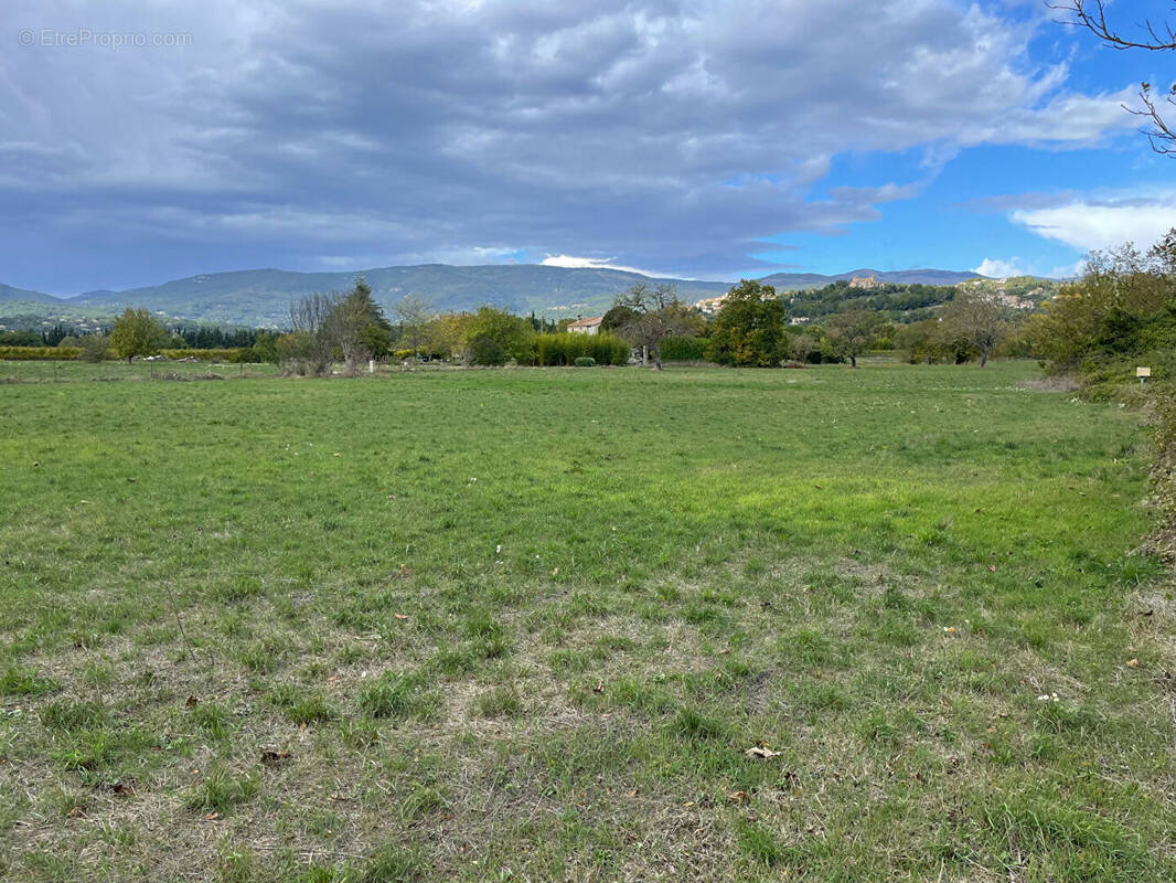 Terrain à TOURRETTES