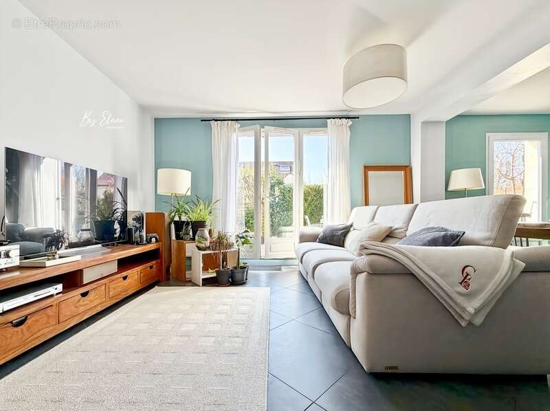 Maison à BUSSY-SAINT-GEORGES