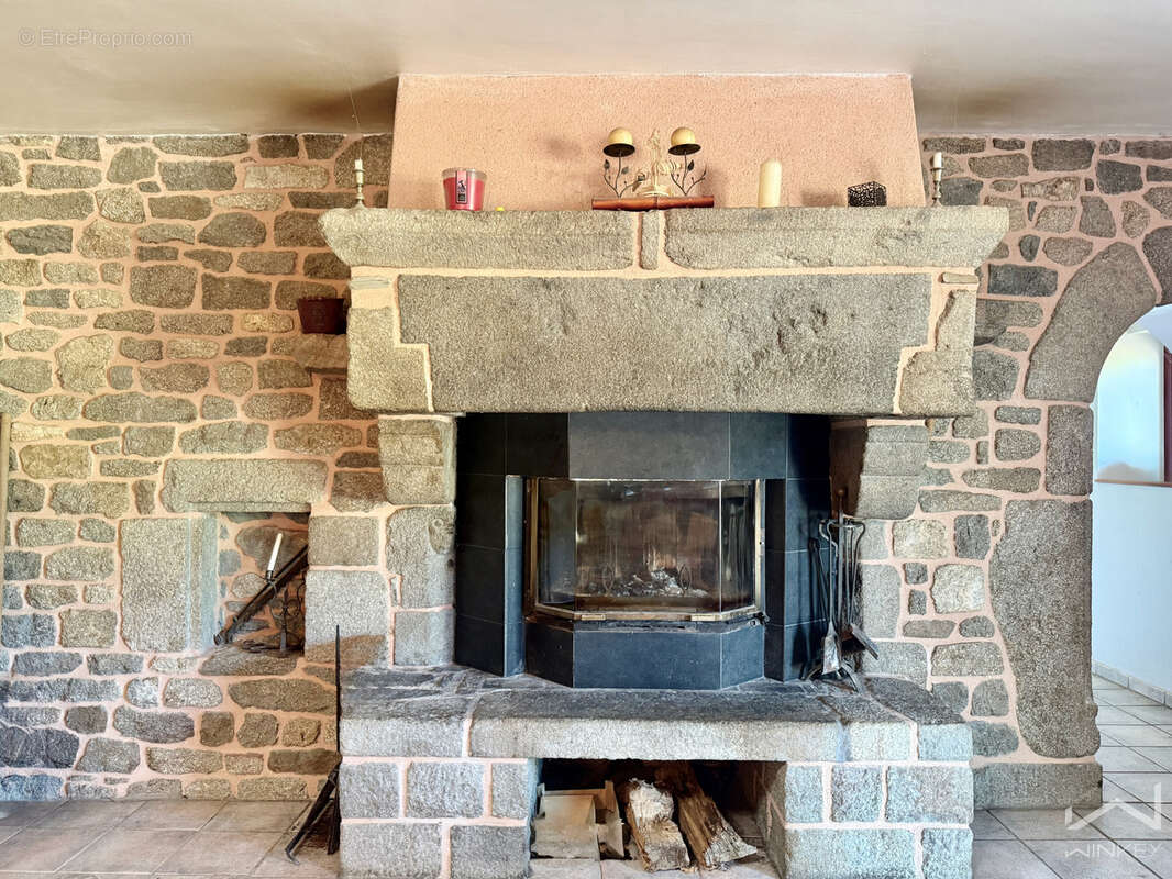 Maison à SAINT-DOMINEUC