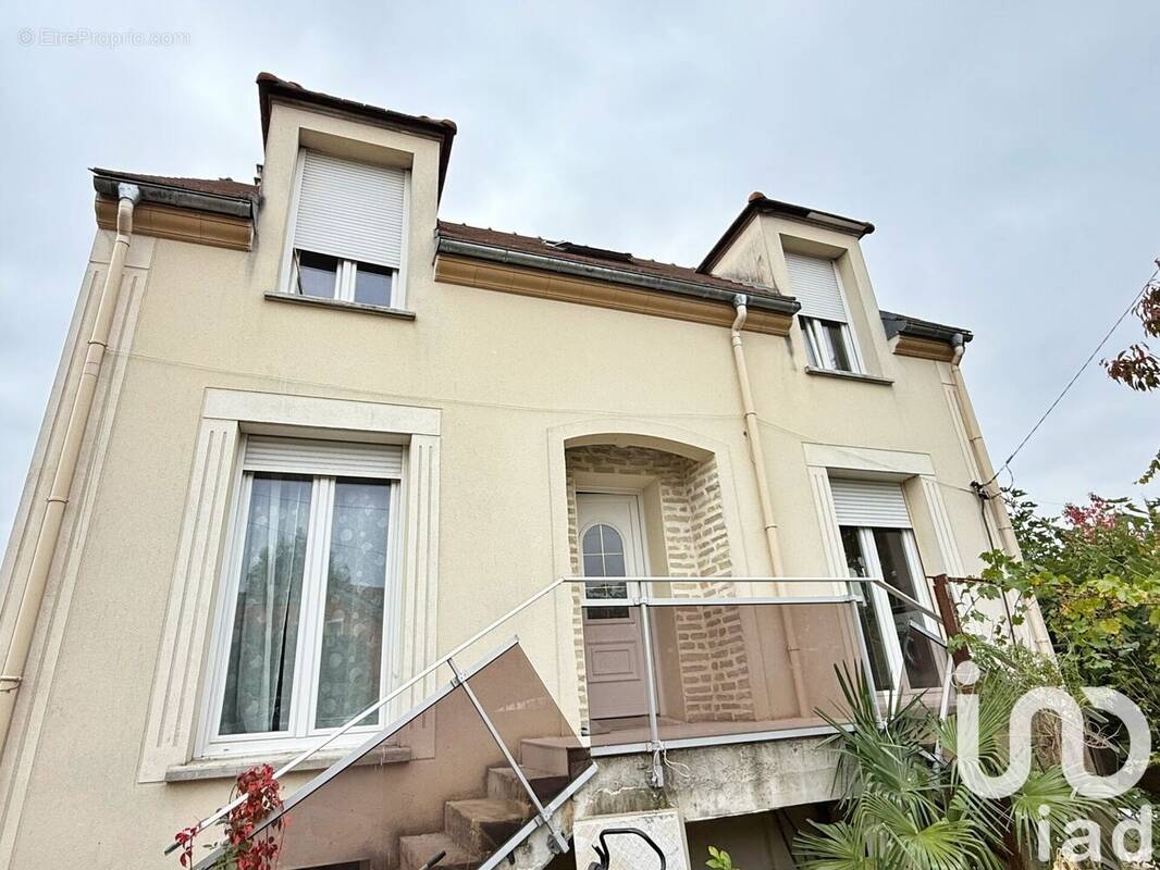 Photo 1 - Maison à MORANGIS