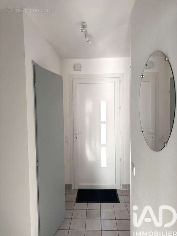 Photo 2 - Maison à MONTENDRE