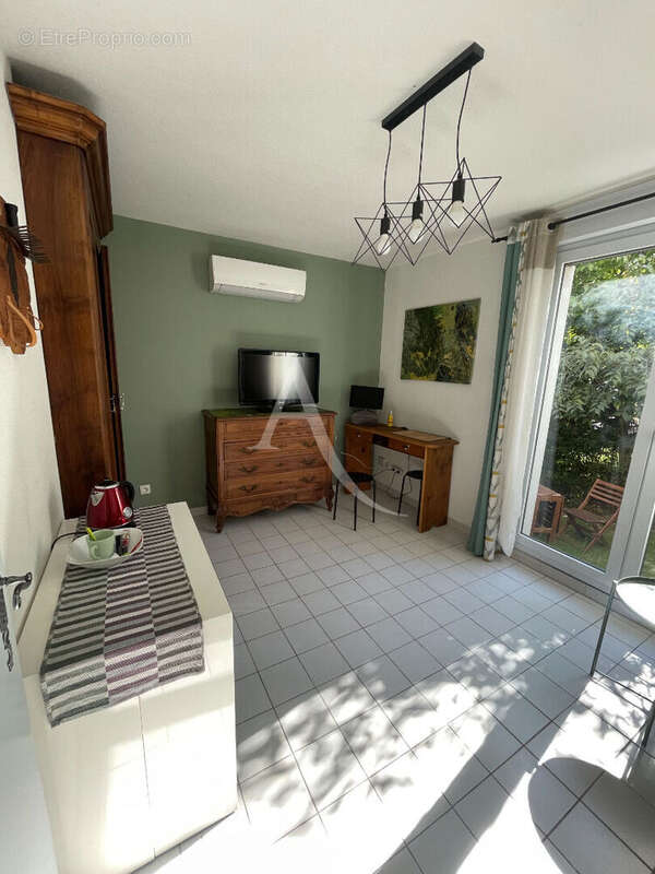 Appartement Nimes 1 pièce(s) 20.76 m2 - photo 6