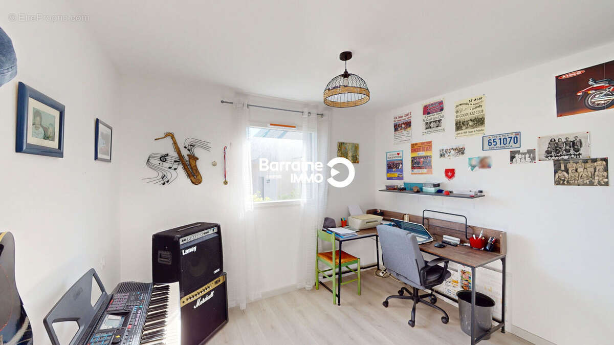 Maison à PLOUGONVELIN