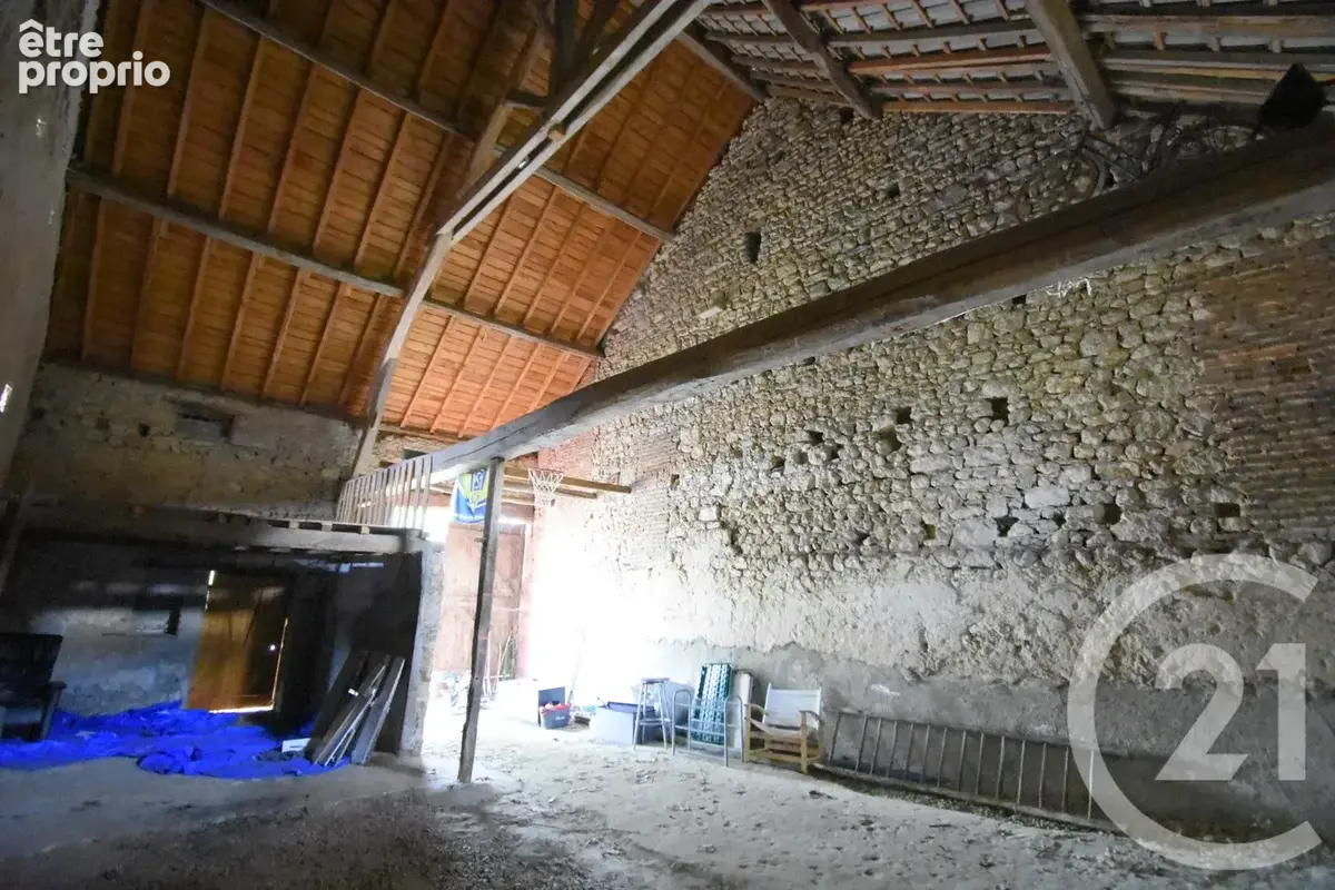 Maison 4 pièces 123 m² à vendre à Le Vernet (03200) - photo 14
