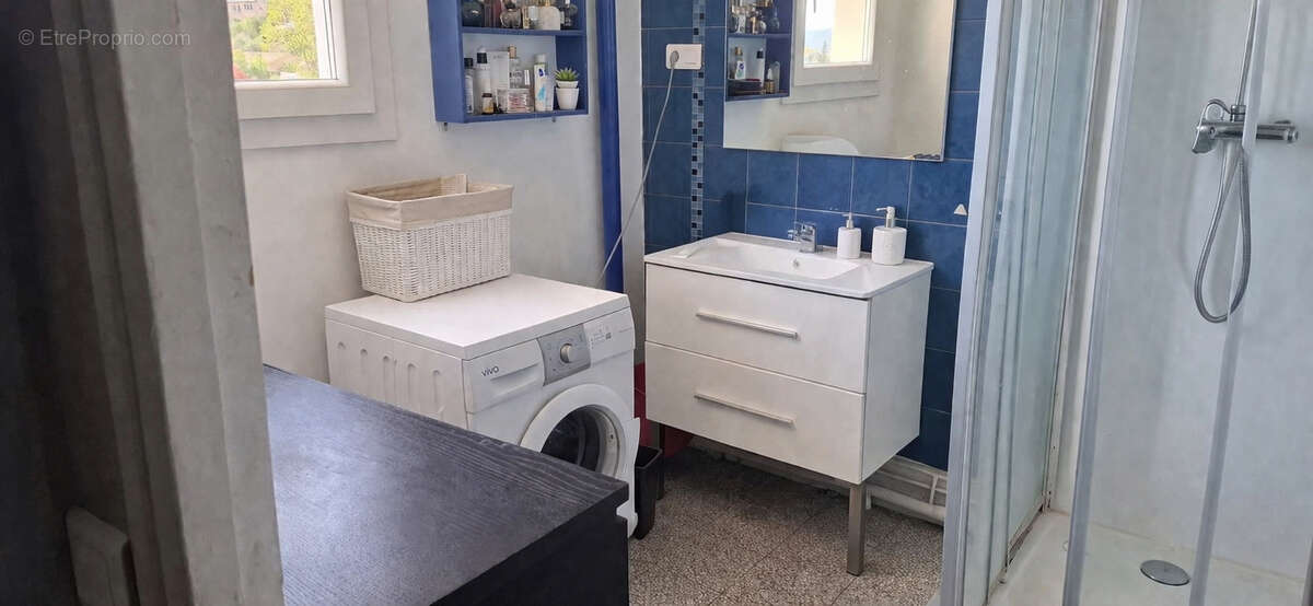 Appartement à CUERS