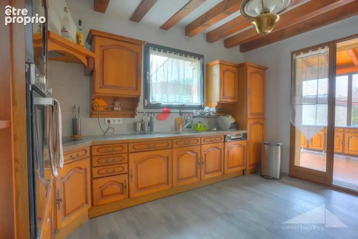 Maison 5 pièces 148 m² à vendre à Saint-Jean-De-Gonville (01630) - photo 6