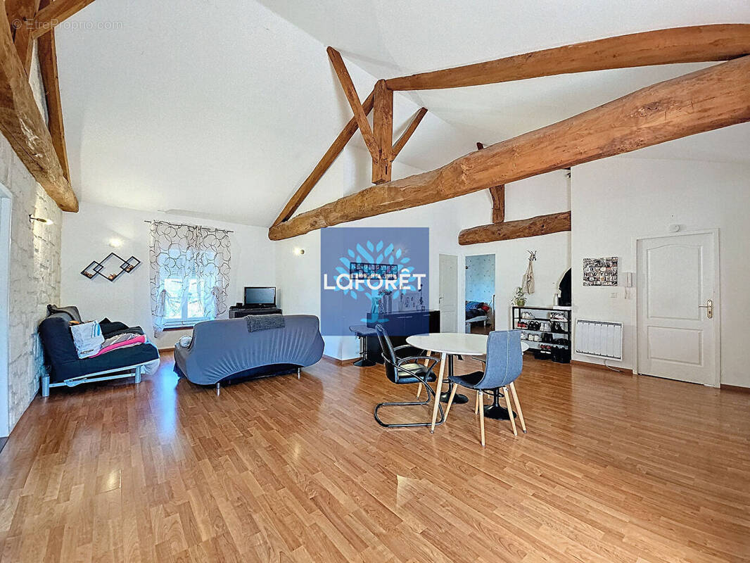 Appartement à LOIRE-SUR-RHONE