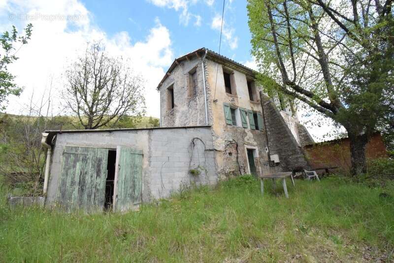 Maison à CASTELLANE
