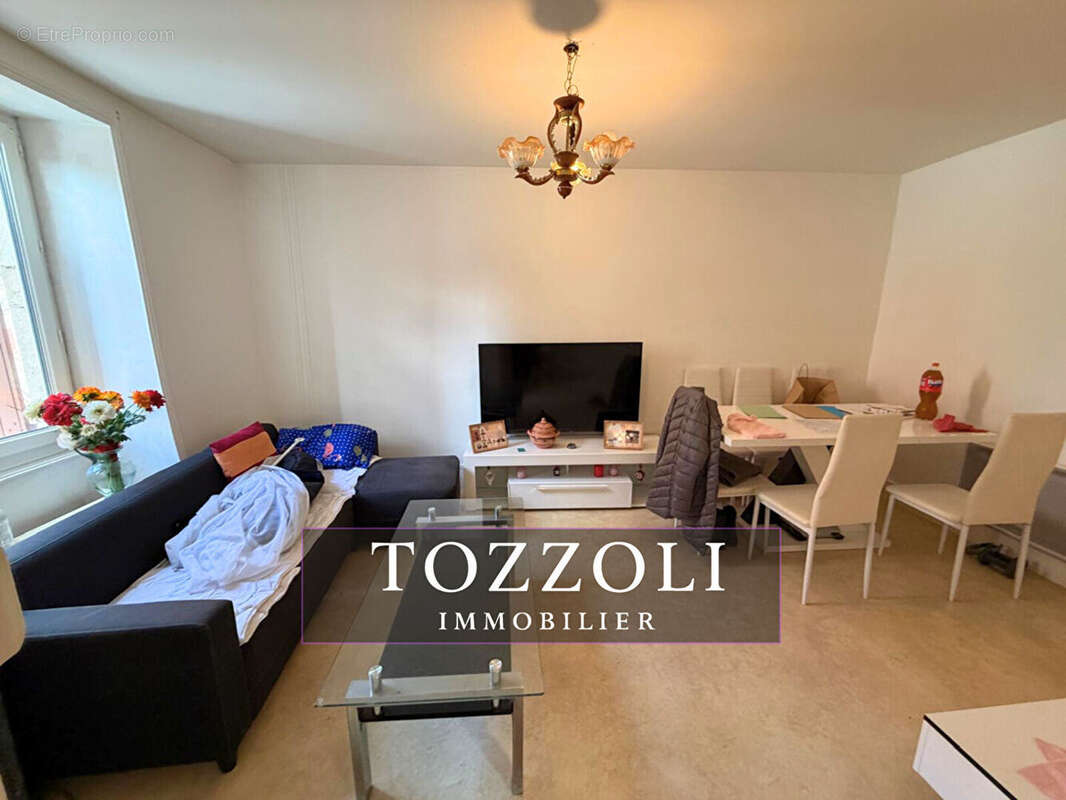 Appartement à LA VERPILLIERE