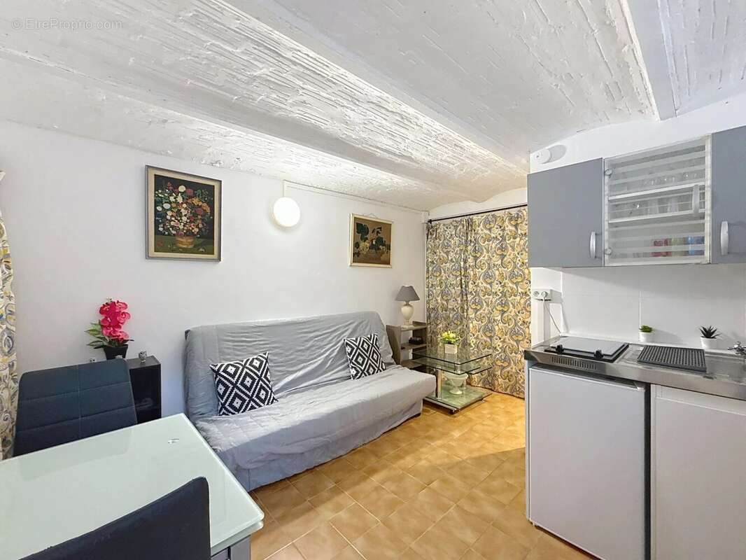 Charmant studio fonctionnel – Idéal investisseur ou premier achat ! - photo 2
