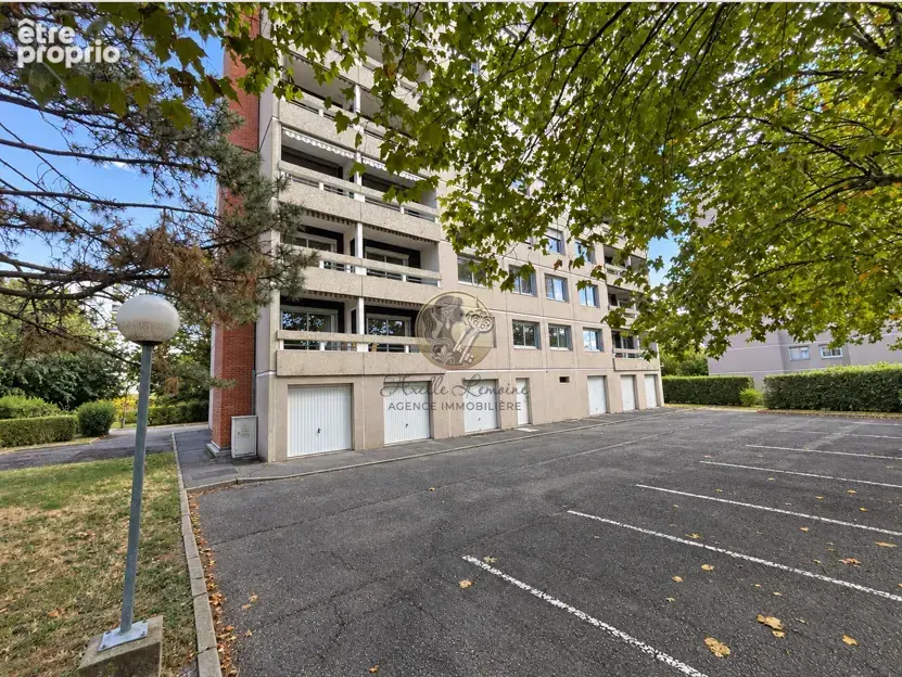 TASSIN-LA-DEMI-LUNE   95 m2   3 chambres   Balcon   Vue panoramique sur les Monts du Lyonnais - photo 24