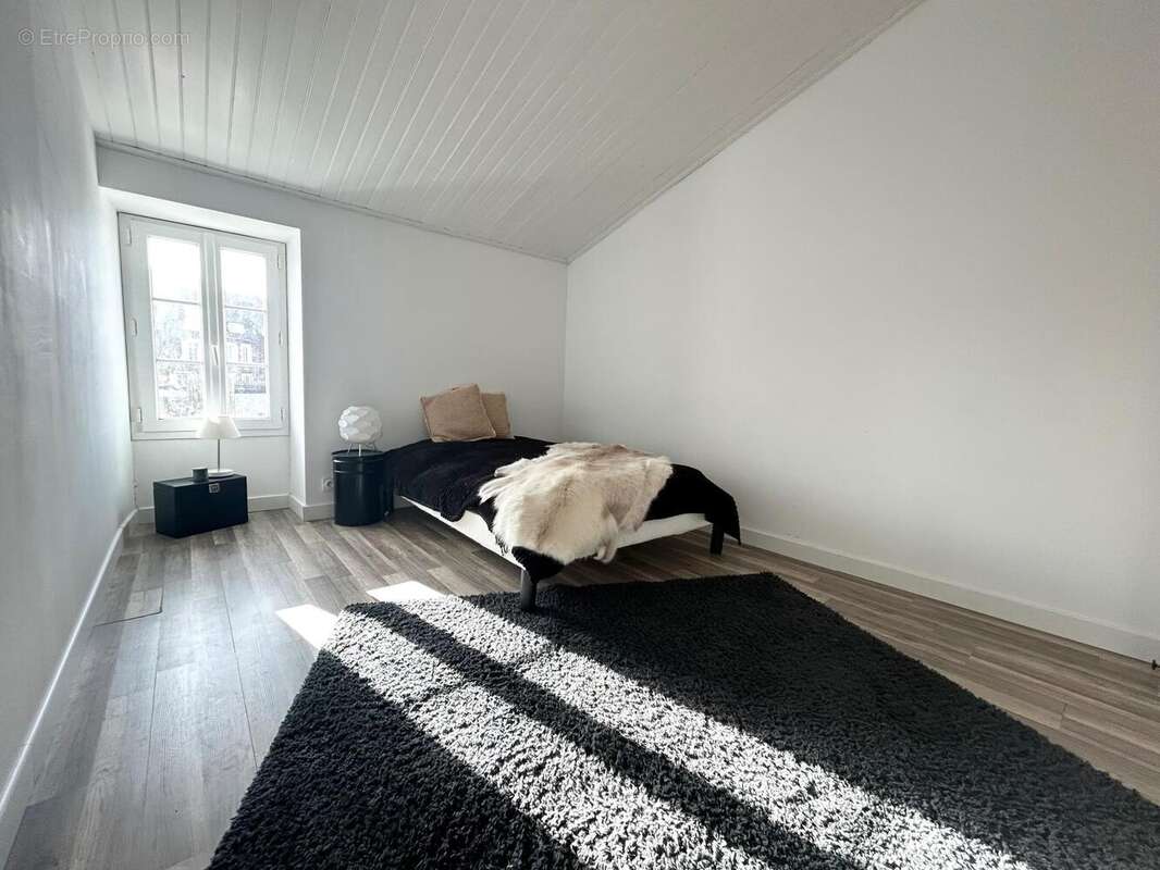 Photo 8 - Maison à MOUTIERS-LES-MAUXFAITS