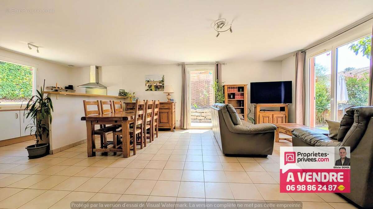RARE VILLA DE PLAIN-PIED avec piscine et garage à 15 mn de Mandelieu ! - photo 7