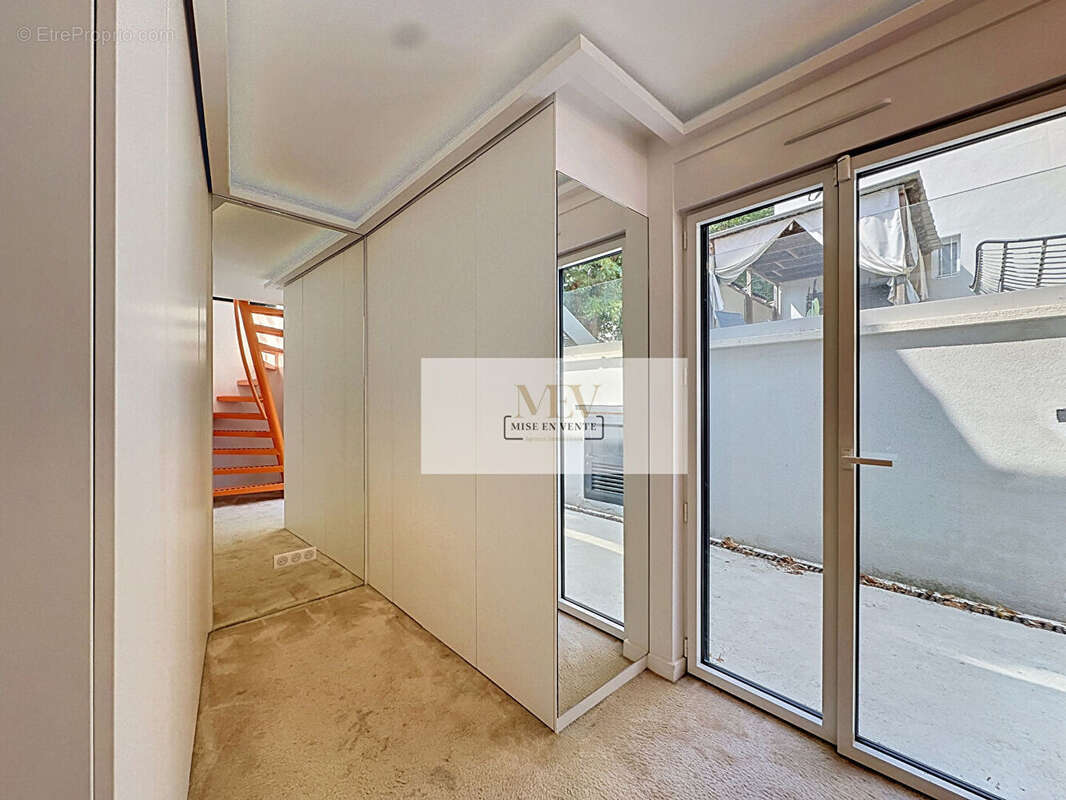Maison de charme rénovée et agrandie 120 m² - prestations haut de gamme - terrain 293 m² - photo 7