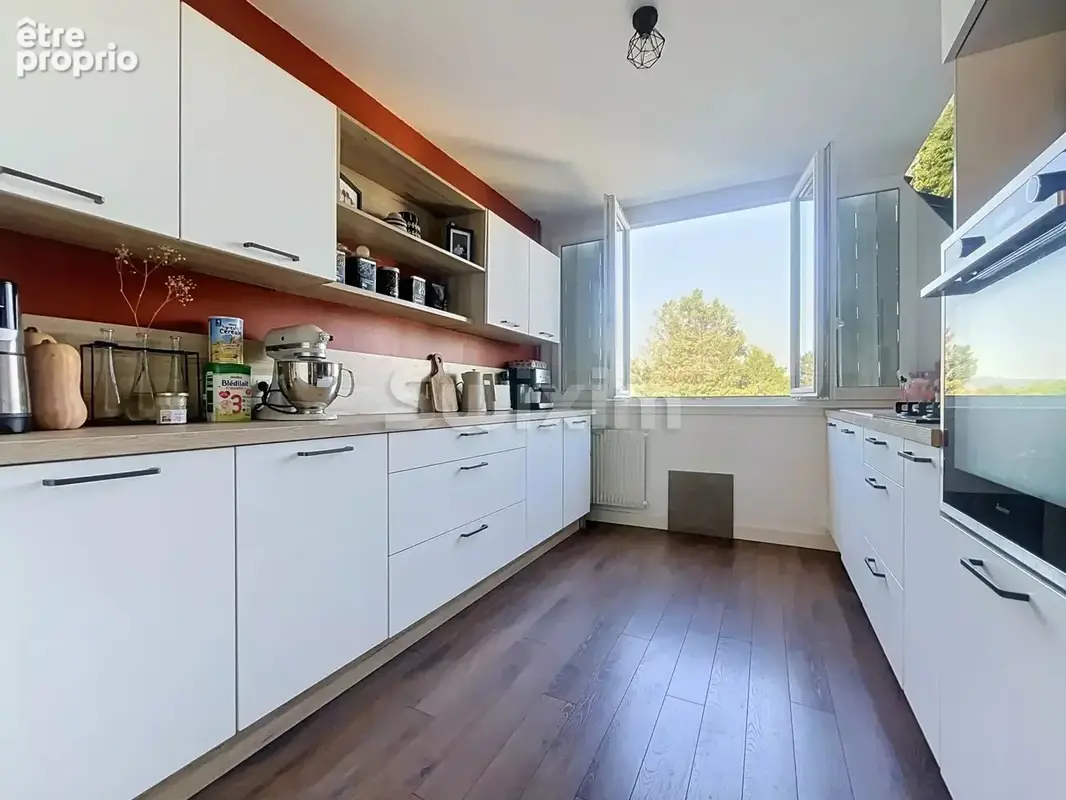 Appartement T4 + terrasse - Centre Belleville-en-Beaujolais - photo 1