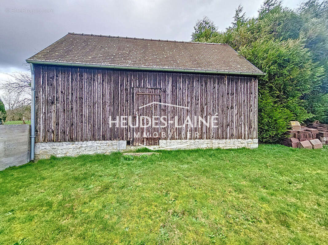 Maison à SAINT-POIS