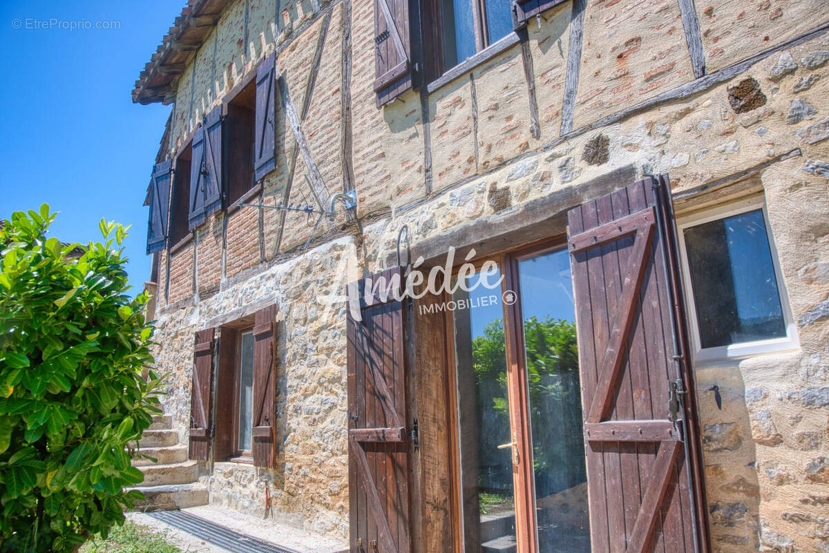 Maison à SAINT-CERE