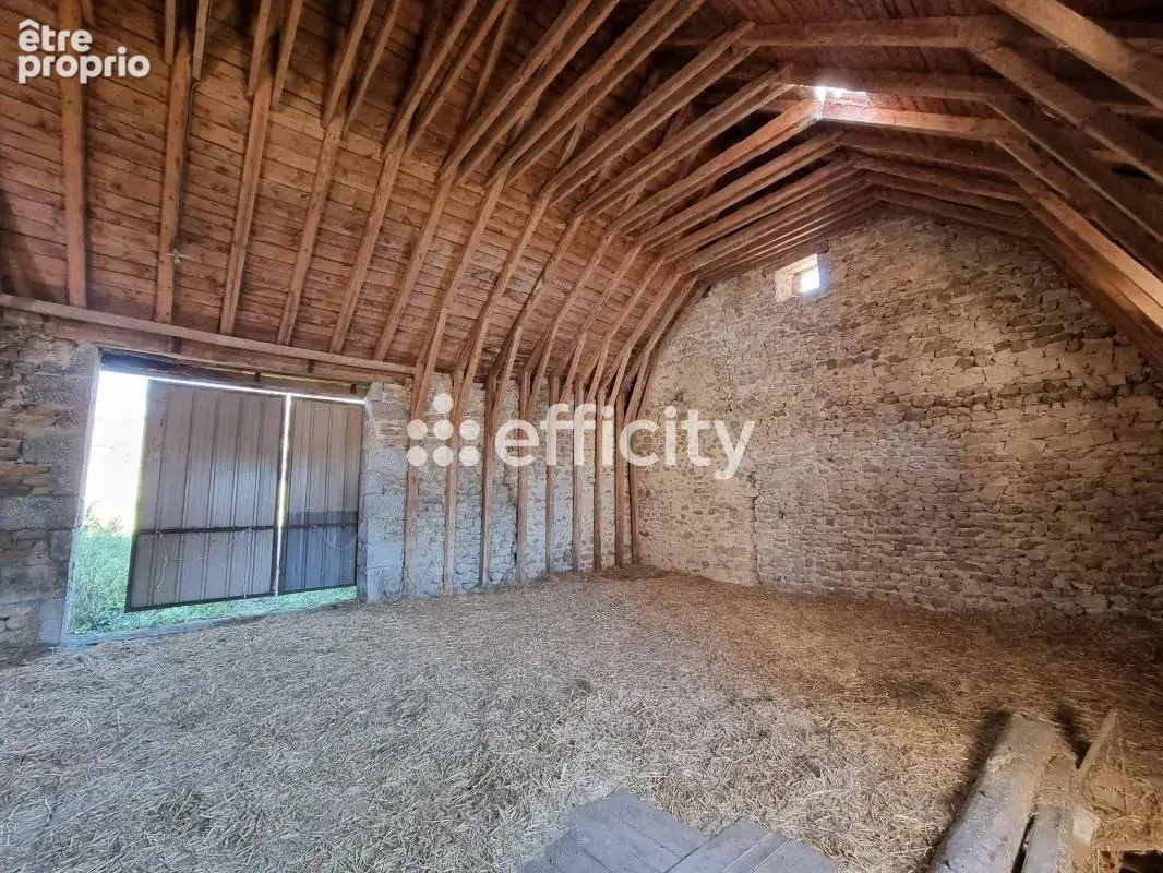 Maison 2 pièces 200 m² à vendre à Saint-Pierre-Le-Vieux (48200) - photo 5