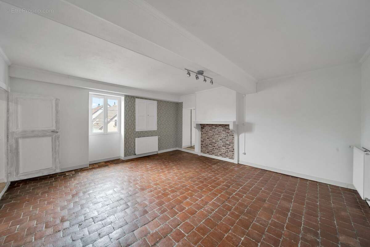 Maison à MARSANNAY-LA-COTE