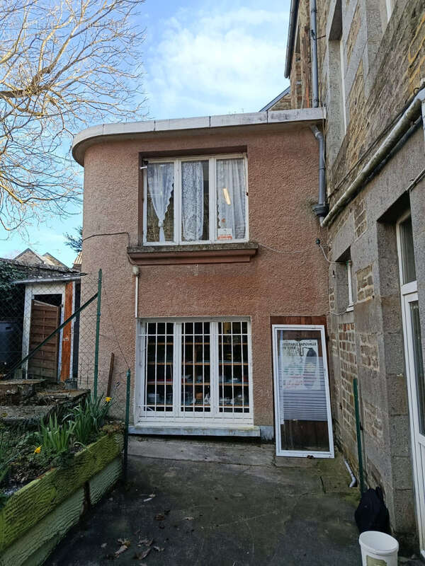 Maison à CONDE-SUR-NOIREAU